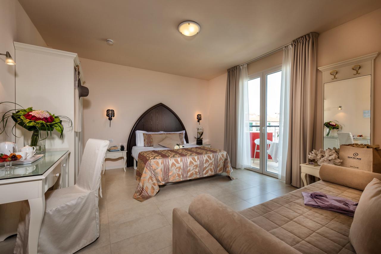 Baia Del Mar Beach Boutique Hotel Лідо-ді-Єзоло Екстер'єр фото