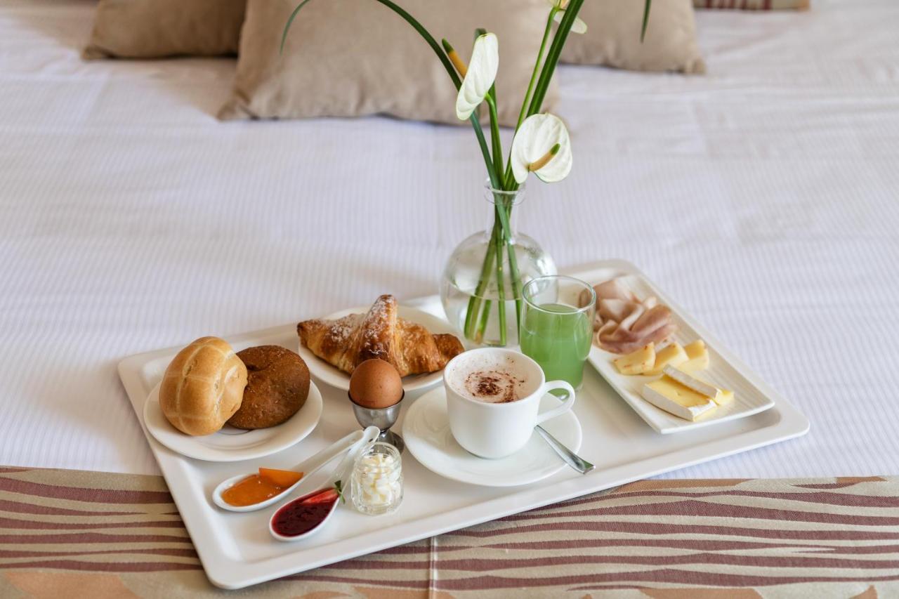 Baia Del Mar Beach Boutique Hotel Лідо-ді-Єзоло Екстер'єр фото